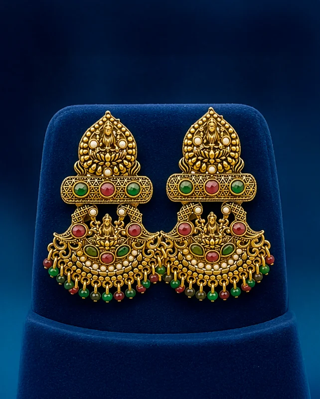 Gold Jhumka Earrings Set